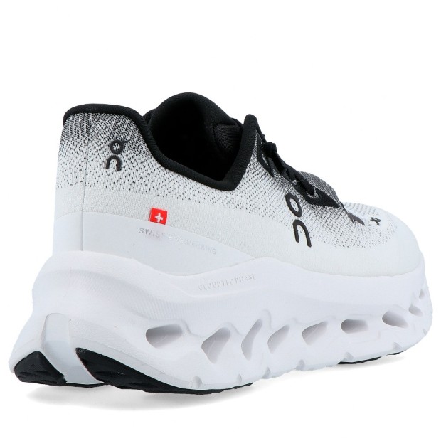 On Cloudtilt Black/ivory