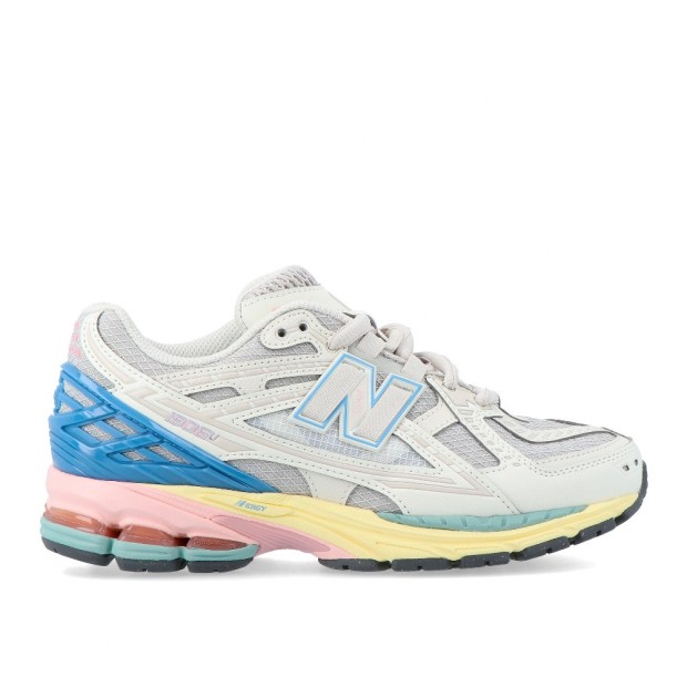 Sapatilha New Balance1906-nc