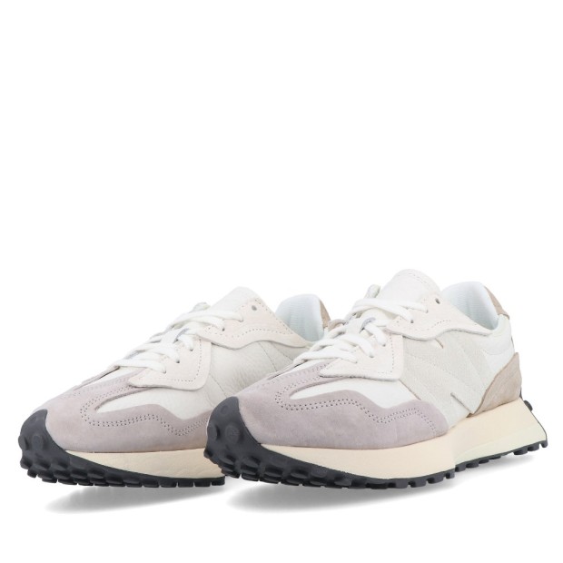 Sapatilha New Balance 327-wga