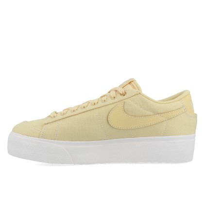 Nike Wmns Blazer Low Platform Canvas Pale