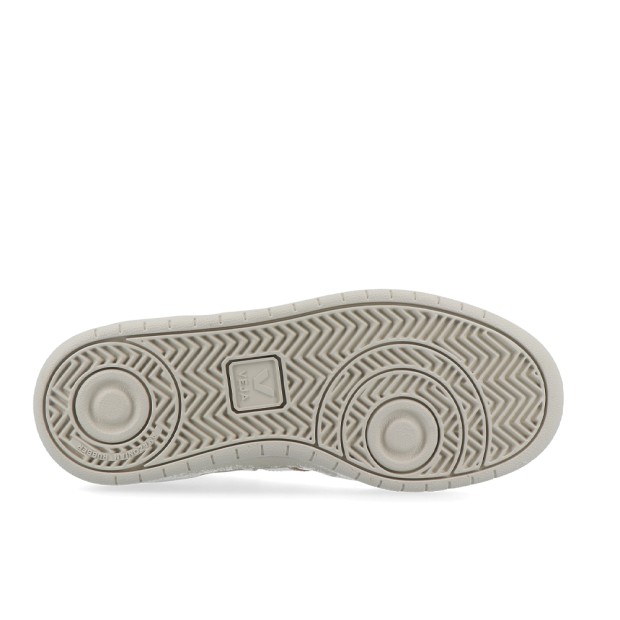 Veja V-10 Chromefree Leather Extra Wht Pla