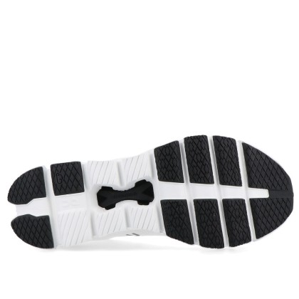 On Cloud X 4 - Ivory / Black M On Cloud X 4 - Ivory / Black M