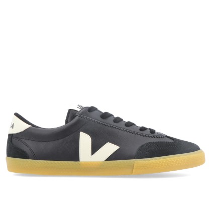 Veja Volley O.t. Leather Black_pierre