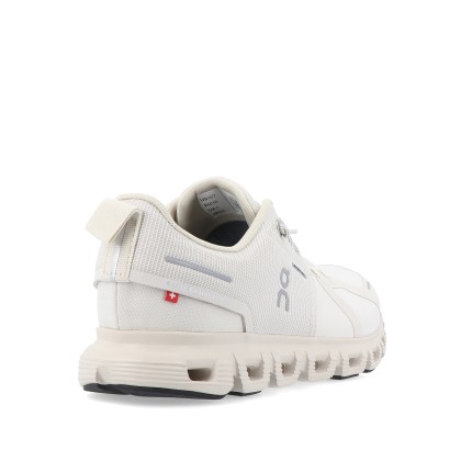 On Cloud 6 Waterproof Pearl / Cream On Cloud 6 Waterproof Pearl / Cream