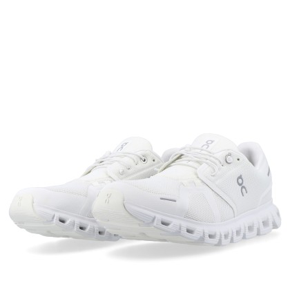 On Running Cloud 6 White / White