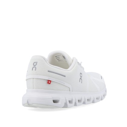 On Running Cloud 6 White / White