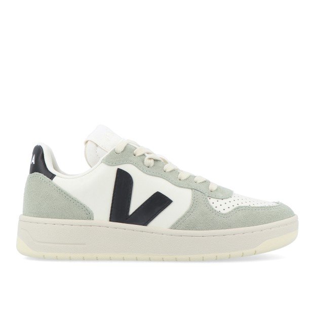 Veja V-10 Leather Pure_black_clay