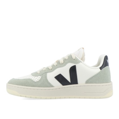 Veja V-10 Leather Pure_black_clay