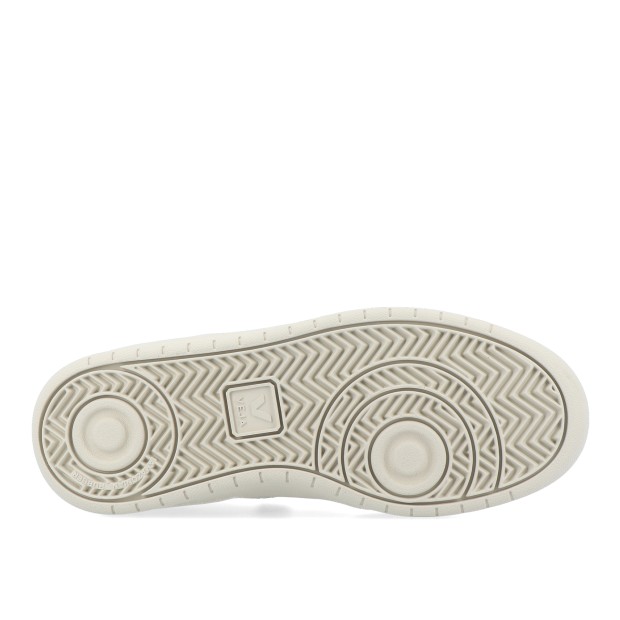 Veja V-90 O.t. Leather Extra-white_california