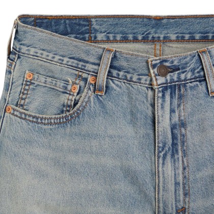 Levis 555 Relaxed Straight Lead The Levis 555 Relaxed Straight Lead The