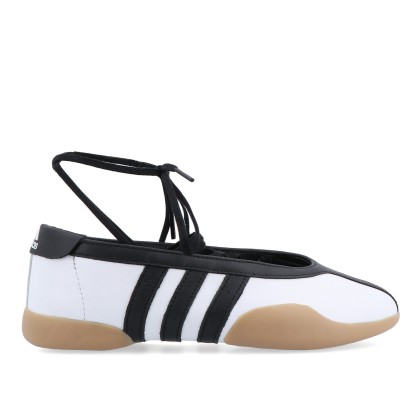 adidas Originals Taekwondo Mei Ballet W Ftwwht/cblack/gum3