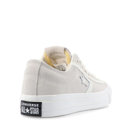 Converse Star Player 76 Suede Converse Star Player 76 Suede