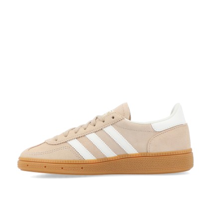 adidas Originals Handball Spezial J Magic Beige / Off White / Gum adidas Originals Handball Spezial J Magic Beige / Off White / Gum