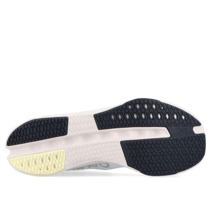 On Cloudsurfer Next - Ivory / Silver On Cloudsurfer Next - Ivory / Silver