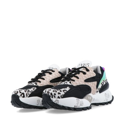 Ex D190608-17 Black_gold