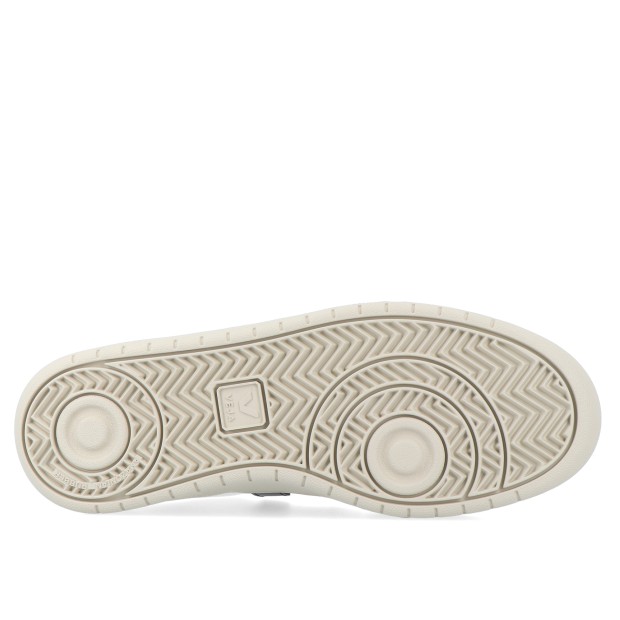 Veja V-90 White Black