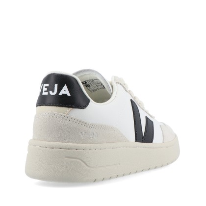 Veja V-90 White Black
