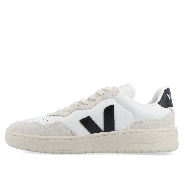 Veja V-90 White Black