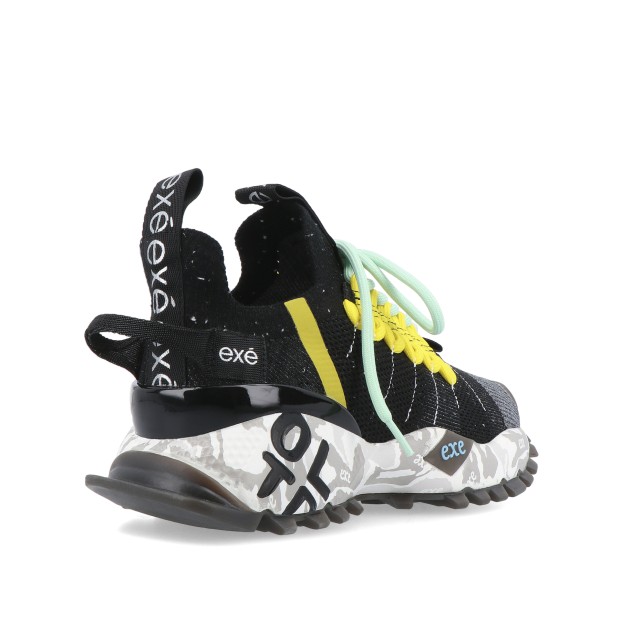 Exé 134-37 Black