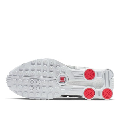 Nike Shox R4 White/white-metallic Nike Shox R4 White/white-metallic