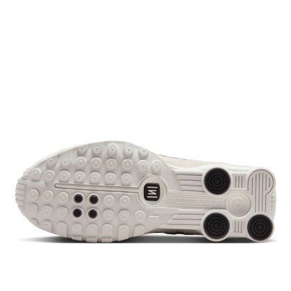 Nike Shox R4 Summit White/black-lt