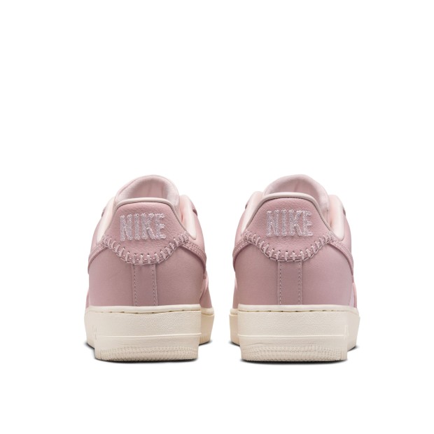 Nike Air Force 1 07 Pink Oxford