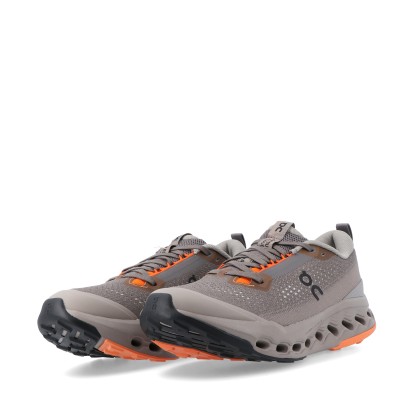 On Cloudsurfer Trail 2 - Eclipse / Cinder