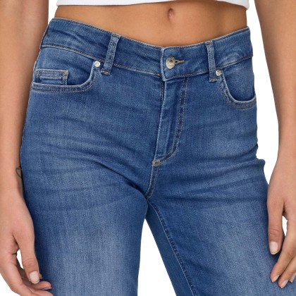 Only Calça Blush Mid Straight Medium Blue Denim Only Calça Blush Mid Straight Medium Blue Denim