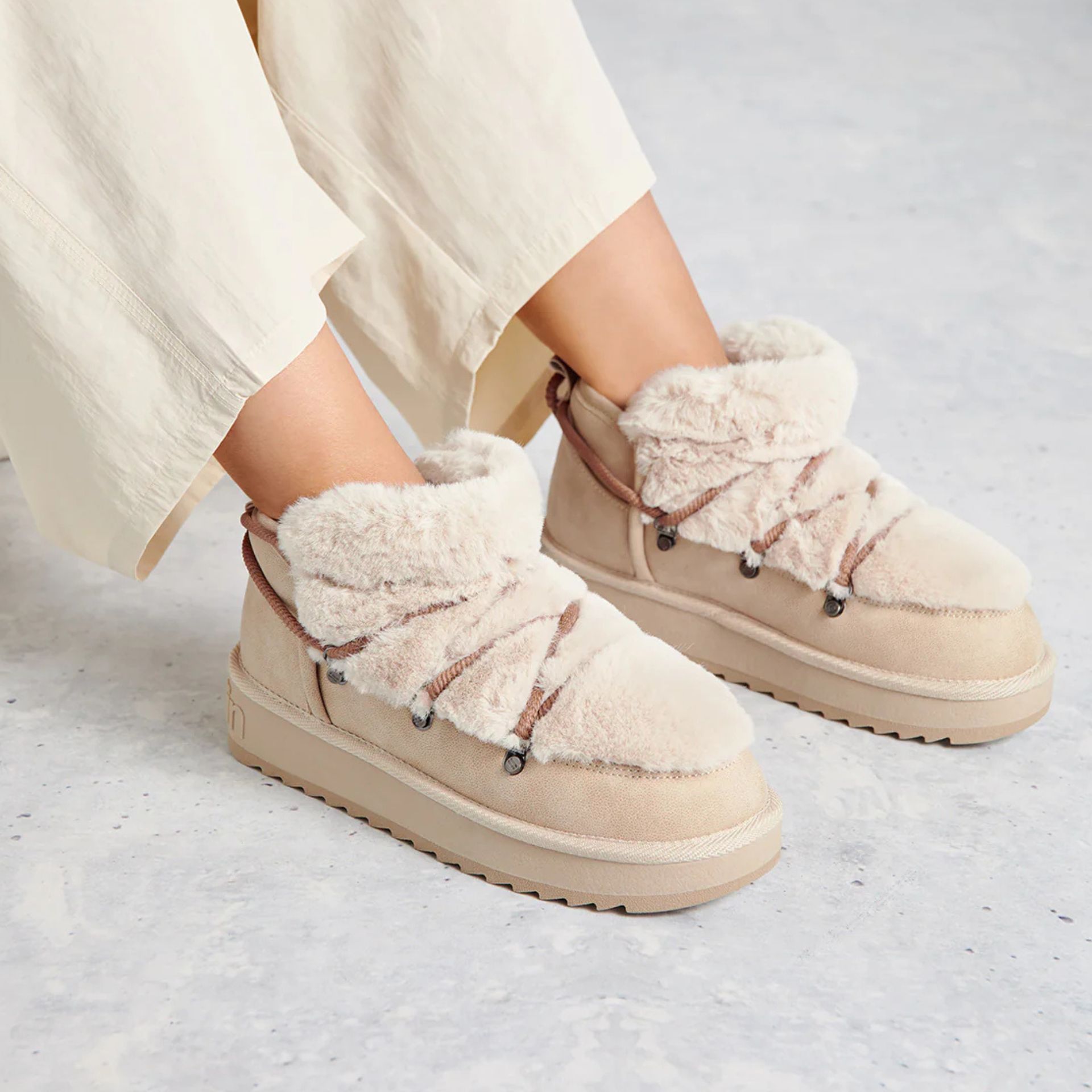 D.Franklin Nordic  Trk Fur Low Beige