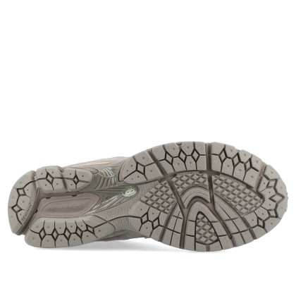 New Balance U2002-RP Arid Stone
