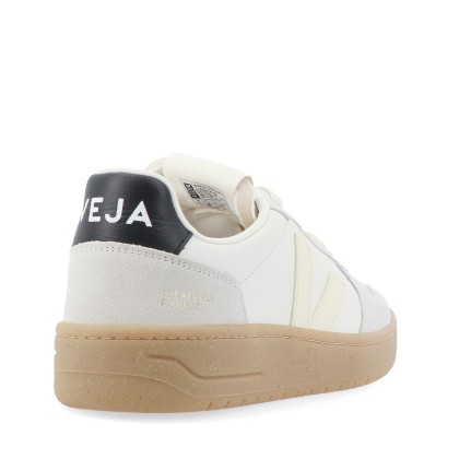 Veja V-82 Pure Calcaire Black