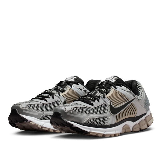 Nike Zoom Vomero 5 Metallic Silver / Black