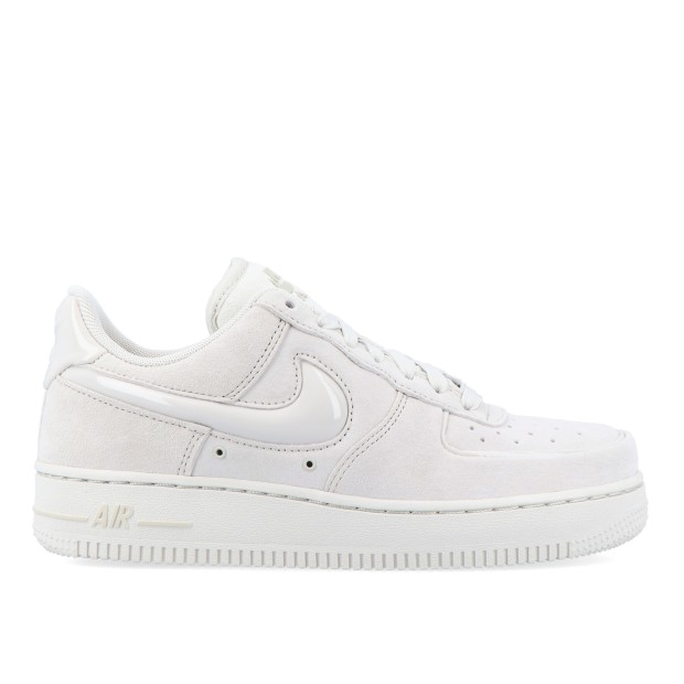 Nike Air Force 1  07 Light Bone / White