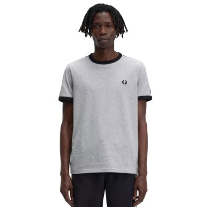 Fred Perry T-shirt