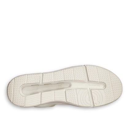 On Running The Roger Advantage White / White