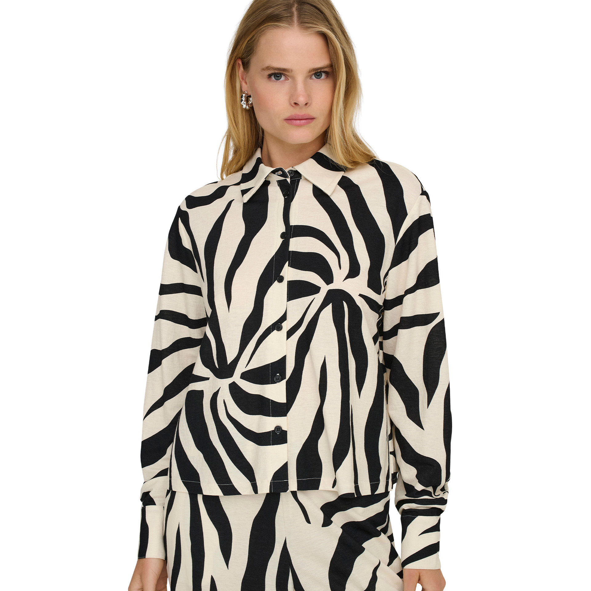 Only Camisa Sakura Ls Reg Black Flower