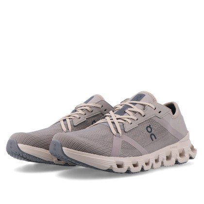 On Running Cloud X 4 Ad Cinder / Desert