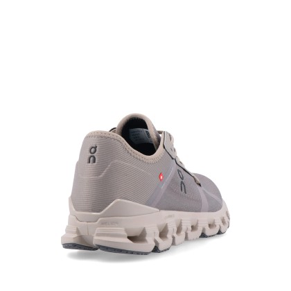 On Running Cloud X 4 Ad Cinder / Desert