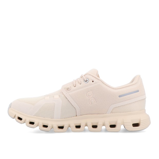 On Running Cloud 6 Sand / Sand