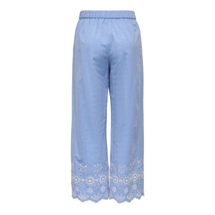 JDY Calça Marina Emb. Ankle Blue Bonnet Bright White JDY Calça Marina Emb. Ankle Blue Bonnet Bright White