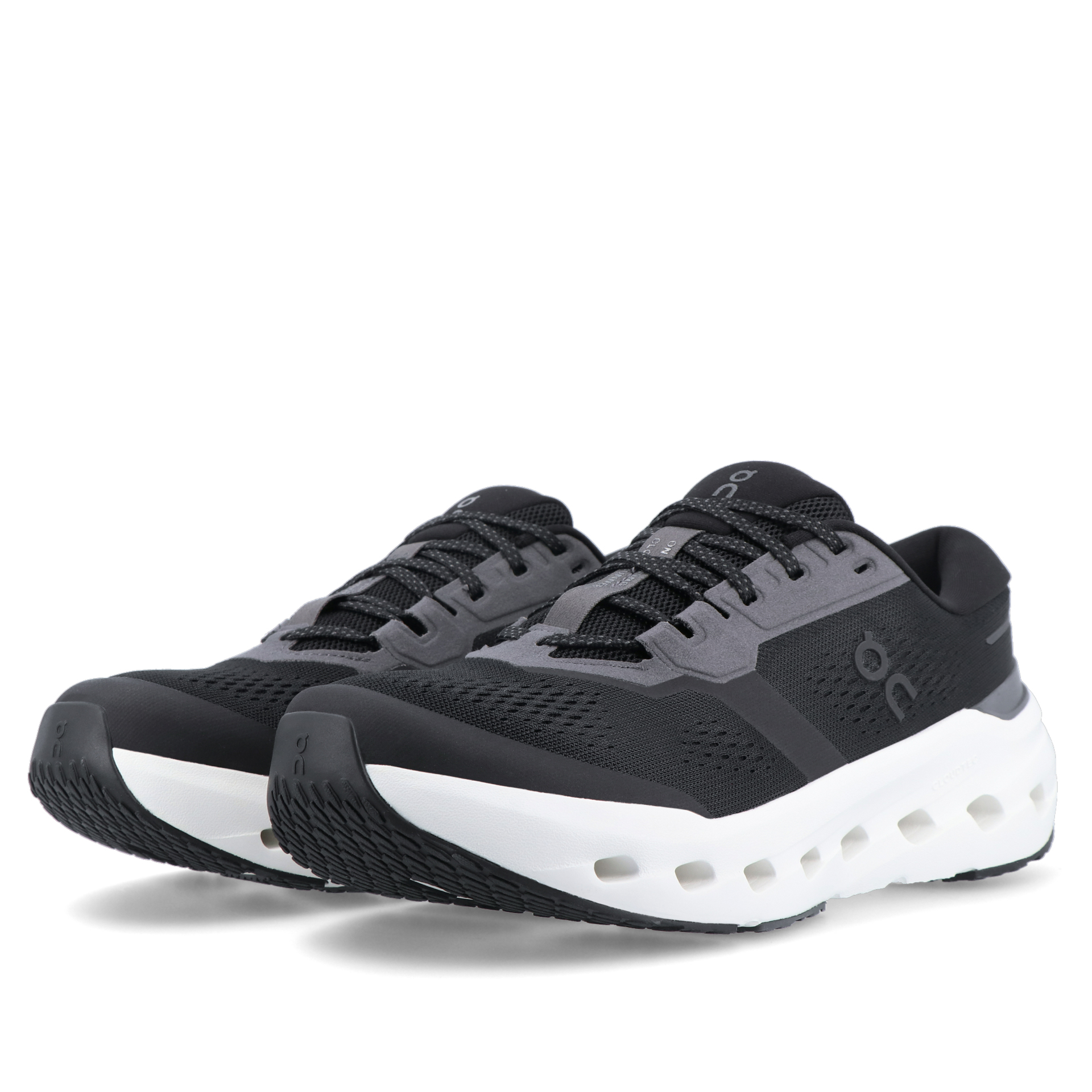 On Running Cloudrunner 3 Black / Ivory
