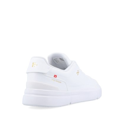 On Running The Roger Centre Court White / White