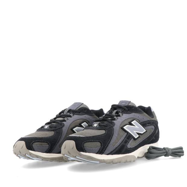 New Balance 204L Black
