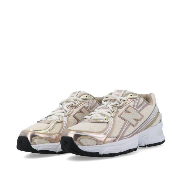 New Balance 740 Sea Salt