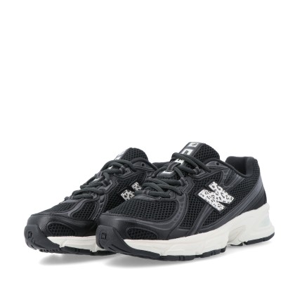 New Balance 740 Black