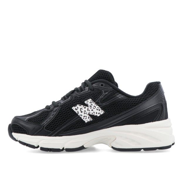 New Balance 740 Black