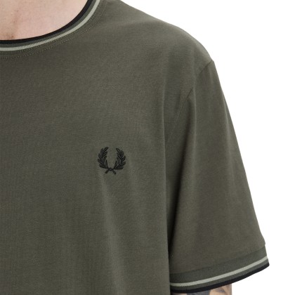 Fred Perry T-shirt M1588v-04b Fldgr/seagrs/blk Fred Perry T-shirt M1588v-04b Fldgr/seagrs/blk