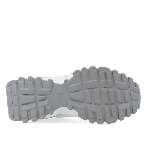 Exé D190608-17 Pu All White