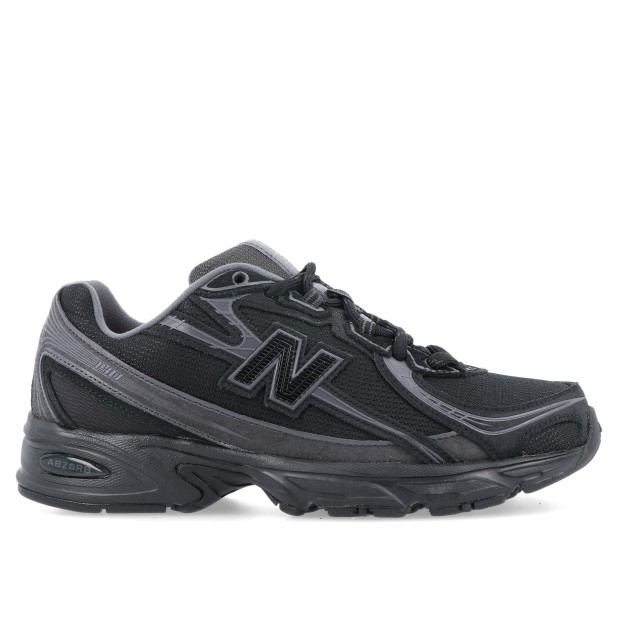 New Balance 740 Black