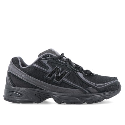 New Balance 740 Black